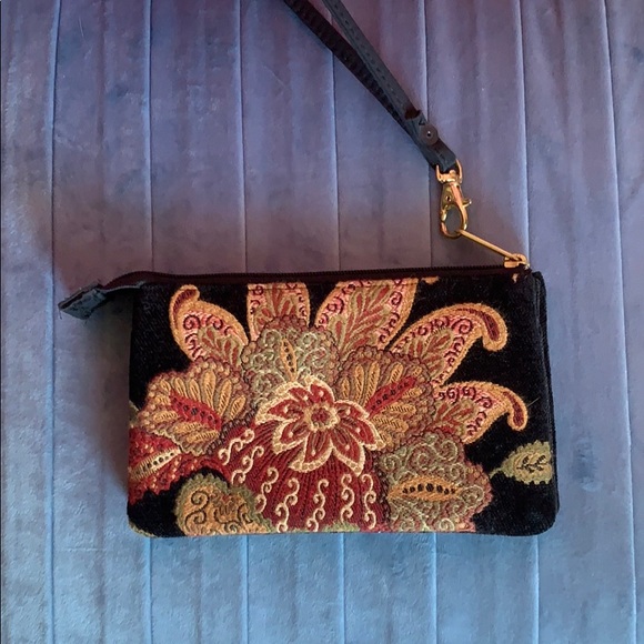 Wristlet - Picture 3 of 4